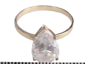 14K 14KT Yellow Gold PEAR SHAPED CZ Cubic Zirconia Engagement Gift Ring Sz 7.5 thumbnail 2