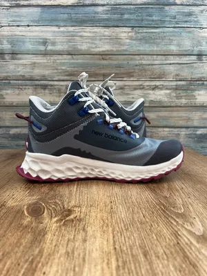 New Balance Fresh Foam Garoé Midcut in Steel Women’s Size 7 thumbnail 10