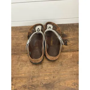 Birkenstock Gizeh Women's Thong Sandals Silver‎ Casual size 7.5 thumbnail 3