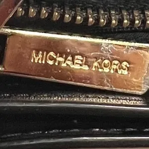 Michael‎ Kors Trisha Crossbody Women Medium Black Pebbled Leather Gold Hardware thumbnail 16