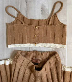 Isabelle’s Cabinet Two Piece Set thumbnail 6