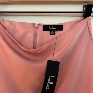 Lulu’s NWT Blissful Nature Blush Pink Satin Lace High-Rise Midi Skirt thumbnail 5