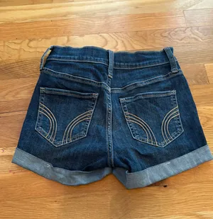Hollister Jean Shorts thumbnail 2