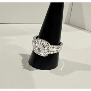 CZ Halo Engagement Ring Womens Size 10 Clear Stone Silver plated sparkly Pavé thumbnail 2