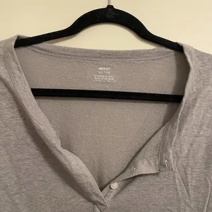 Aerie Gray Breezy Linen Distressed Henley T-Shirt Size XXL thumbnail 6