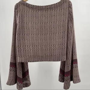 FREE PEOPLE Crop Top Long Sleeves Statement Sleeves Bell Style Size Medium thumbnail 3