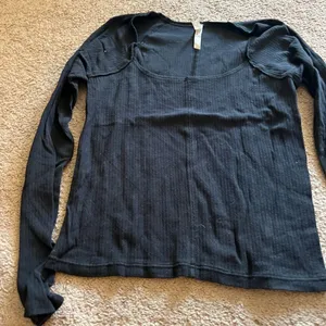 Free people‎ large black blouse thumbnail 7