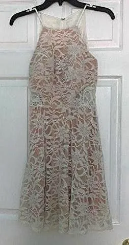 Lace White Dress thumbnail 3