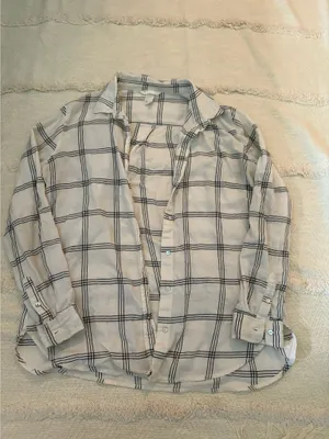 H&M Flannel Plaid White Black thumbnail 1