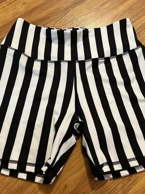 High-Waist Striped Women’s Bike Shorts - Black & White thumbnail 2