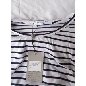 NWT NEW Smallshow M Maternity T-shirt thumbnail 2