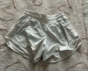 Lululemon Hotty Hot Shorts 4" thumbnail 1