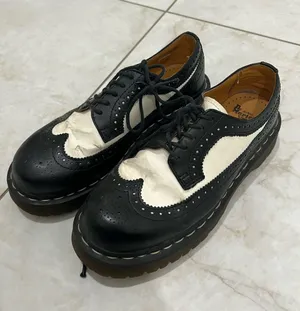 Dr. Martens Black 3898 Bex Smooth Leather Brogue Shoes Size 8 US $160 thumbnail 1