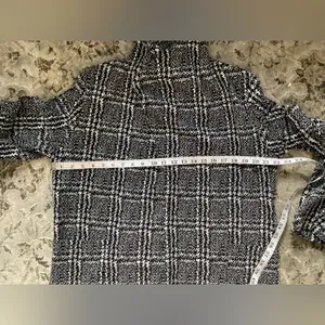 Nice,soft,very COMFY trench coat/long jacket 🖤🤍🖤 thumbnail 12