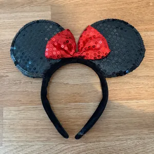 Minnie Mouse Ears Headband thumbnail 1
