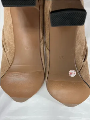 Womans New Ankle Boots 9.5 Cowhide Tan Side Zip Pointed Toe Chunky Heel thumbnail 6