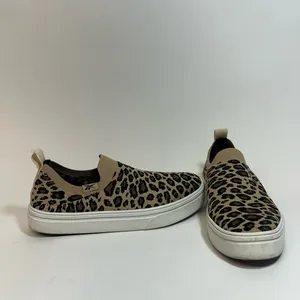 Vintage Reebok Women’s Y2K Size 7 Tan and Black Slip-On Shoes thumbnail 4