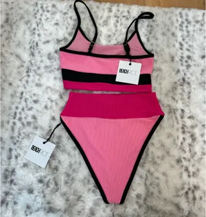 Beach Riot Colorblock Pink Bikini Set thumbnail 4