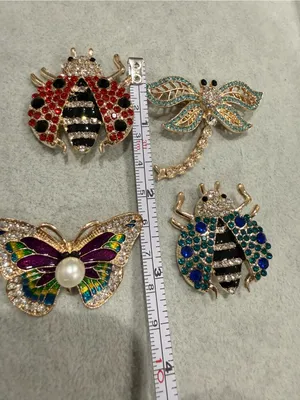 4 Gold-Tone vintage inspired Butterfly & Ladybug Brooch Set - Sparkling Crystal thumbnail 2