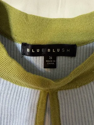 Blue Blush Sleeveless Rib Knit Tank Top in Light Blue w/ Olive Trim Size Small thumbnail 2