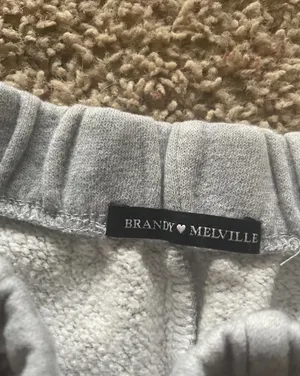 Brandy Melville grey “Los Angeles” sweat shorts thumbnail 3