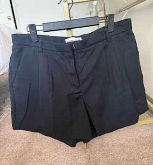 Abercrombie Sloane Low Rise Tailored Short Curve Love thumbnail 1