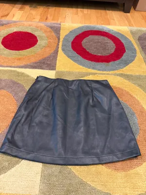 Abercrombie & Fitch Vegan Leather Mini Skirt Black Women’s Size Medium thumbnail 3