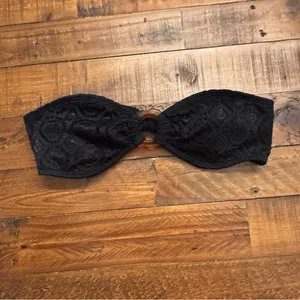 Dippin'‎ Daisy's Black Crochet Bikini Top thumbnail 3