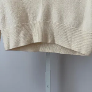 Wilfred Aritzia sz‎ XXS 100% Merino Wool Cropped Polo Sweater Cream Preppy thumbnail 3