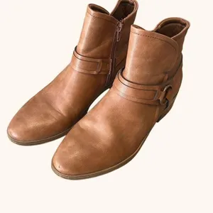 Baretraps‎ Womens Marshall Side Zip Block Heel Bootie Brush Brown Size 8.5 thumbnail 2