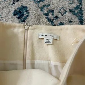 Banana Republic Off-White Mini Skirt thumbnail 3