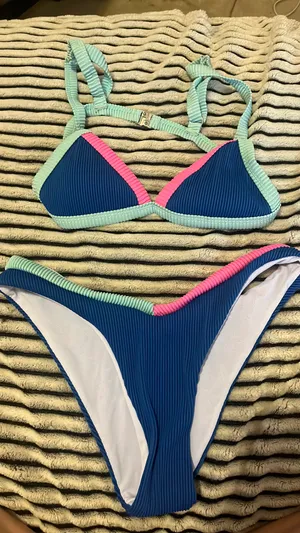 SheIn Bikini thumbnail 1