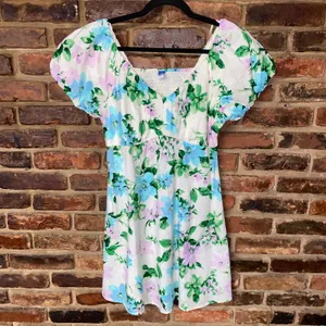 NWT Old Navy Pastel Floral Short Sleeve Smocked Mini Swing Dress Size Medium thumbnail 2