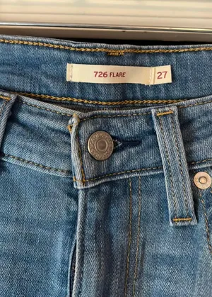 Levi's 726 Distressed Flare thumbnail 3