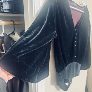 Zara Black Velvet Velour Bell Sleeve Bodysuit Size S silver buttons goth glam thumbnail 3