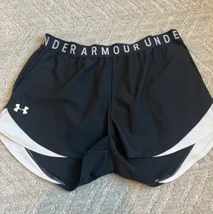 Under Armour Short thumbnail 1