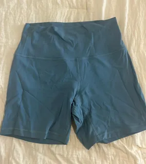 Lululemon Align High Rise Shorts thumbnail 1