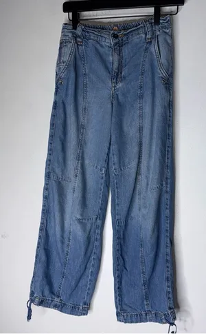 Pilcro Beach Cargo Mid Rise Jeans Size 25‎ thumbnail 1