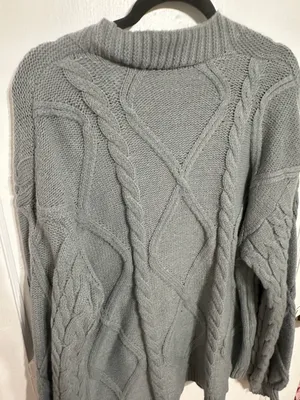Cardigan thumbnail 2