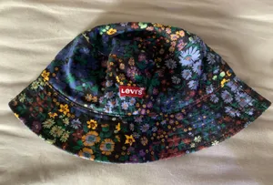 Levi's Hat thumbnail 1