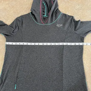 Fox Head Hoodie Top Womens Large Gray Long Sleeve Zip Pocket Graphic Lightweight thumbnail 3