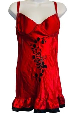 Fredericks of Hollywood Chemise Women 38 Red Satin Floral‎ Embroidered Slip thumbnail 1