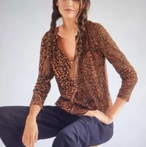 Anthropologie Pilcro EUC Women's Thermal Brown Leopard Print Top Size M thumbnail 1