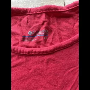 Columbia Sportswear‎ Womens Small Tank Top Coral Red thumbnail 2
