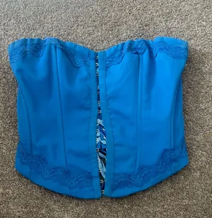⭐️YAMIE BUSTIER TOP BLUE PRINCESS POLLY thumbnail 1