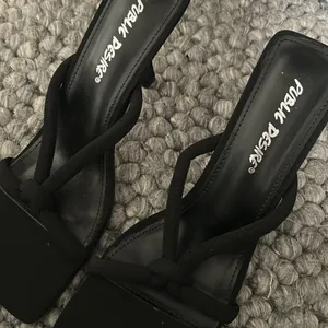 Public Desire‎ Plush Strap Square Toed Heels Black Size 5 thumbnail 2