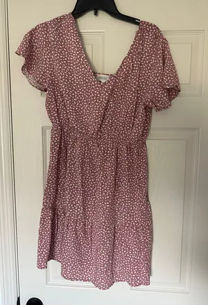 Women’s dress Pink Size M thumbnail 1