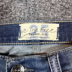 We The‎ Free Frayed Raw Hem Skinny Jeans Size 25 Distressed High Rise Light Wash thumbnail 3