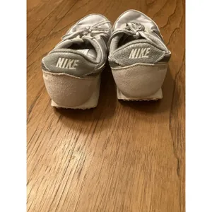Nike Daybreak SE Athletic Club Women’s Light Smoke Sneakers DN3399-001 thumbnail 5