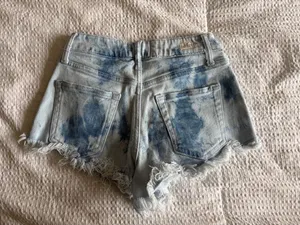 ruby & Jenna jean shorts thumbnail 2